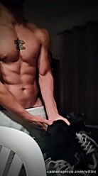 How I work out at home and get nice and hot 🥵😏