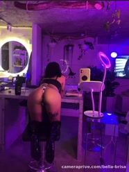 Quente como o sol que faz sinal de fumaça, quando vai embora tudo fica sem graça.