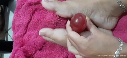 #podolatria imagina eu te masturbando assim e vc gozando nos meus dedinhos?!