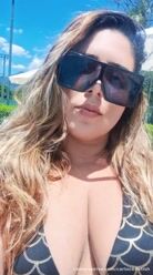 Adoro ficar na água... e vc ? #loira