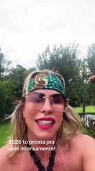 Feliz ano novo meus amores , cheia de vontade , tesão por vcs ….