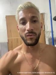 Sunday I turn 32, I accept gifts.