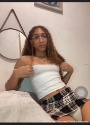 Come take off all my clothes and lick my whole body 😈❤️🔥