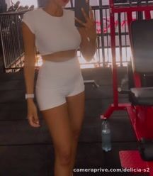 Gym ✨🚀✅ Starting 2026 focused!!!!! 💕 . . . . . #gorgeous