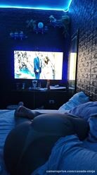 A mimir😴. Que jaja estarei online.