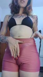 The main photo can't show your clitoris, but it's allowed here on the timeline!!! 🤭🤭🤭