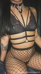 Looking for an obedient submissive. Are you up to the task? 🖤👠 #BDSM