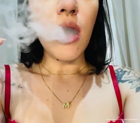 Curte amor? Smoking fetiche 🔥 Faço vídeos personalizados e fotos, aproveita… manda dm ✉️…