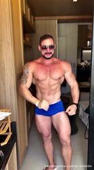 Good morning! I'm now available for live shows 😈🔥