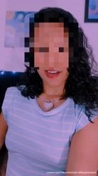 How about we enjoy some good music? 💗 #brunette