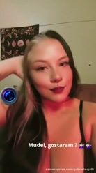 Did you like my new hairstyle? 💁🏻‍♀️ I'm thinking of letting the pubic hair grow…