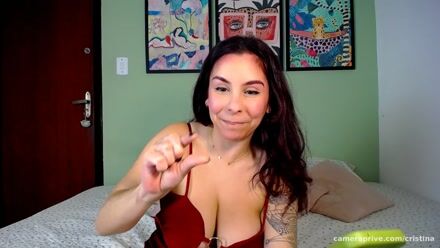 Cristina Reage: Supostamente o pintinho cresceu. #fetiche