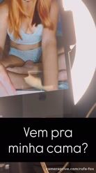 Tão sozinha nessa cama. Quero uma companhia 🥺😈 #podolatria