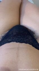 Uma delicinha esses pelinhos insistindo em aparecer na calcinha 🔥 #peludinha