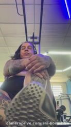 de fininho na academia 💪🏽👟🦶🏼💦